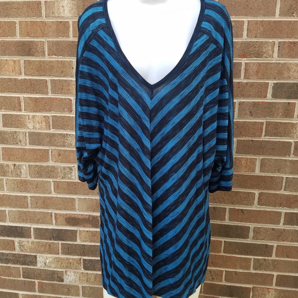 Apt. 9 Womens 1X Blue/Black 3/4 Dolmam Sleeved Top